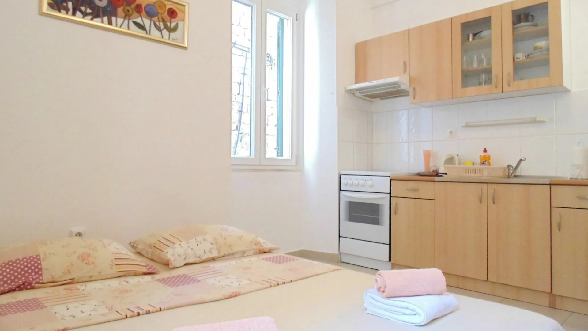 Guest house Rooms And Apartments Djanovic Split